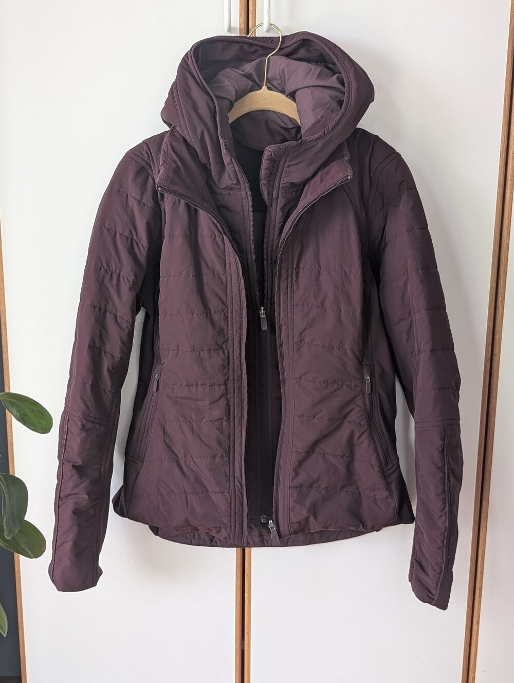 Lululemon Another Mile Jacket 8 Quilted Insulated Cassis - Picture 2 of 16